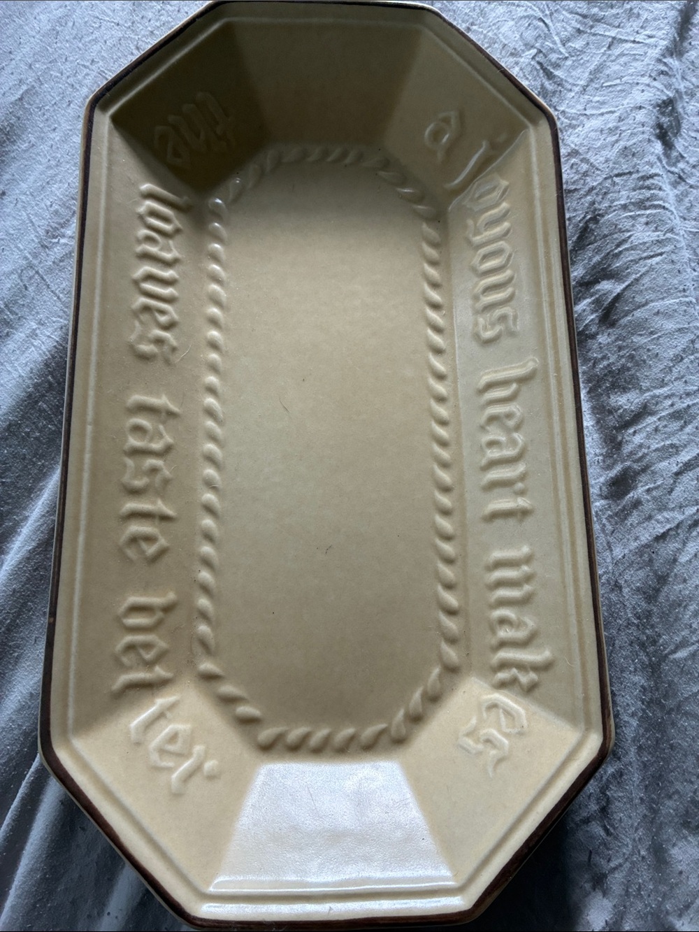 Pfaltzgraff Village Stoneware #528 Bread Tray VINTAGE from 1970s